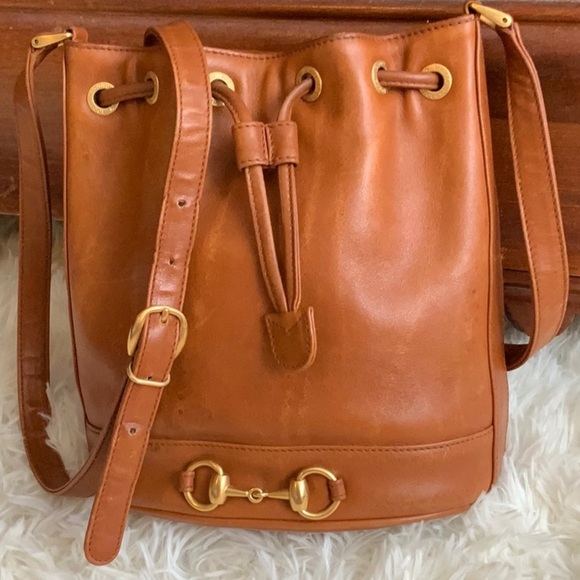 Gucci Horse-bit Tan Leather drawstring bag - Picture 2 of 10